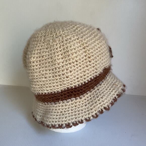 Vintage Bucket Hat Sherpa Crochet Cloche Cream Brown with Faux Fur Flower Accent - Picture 7 of 12